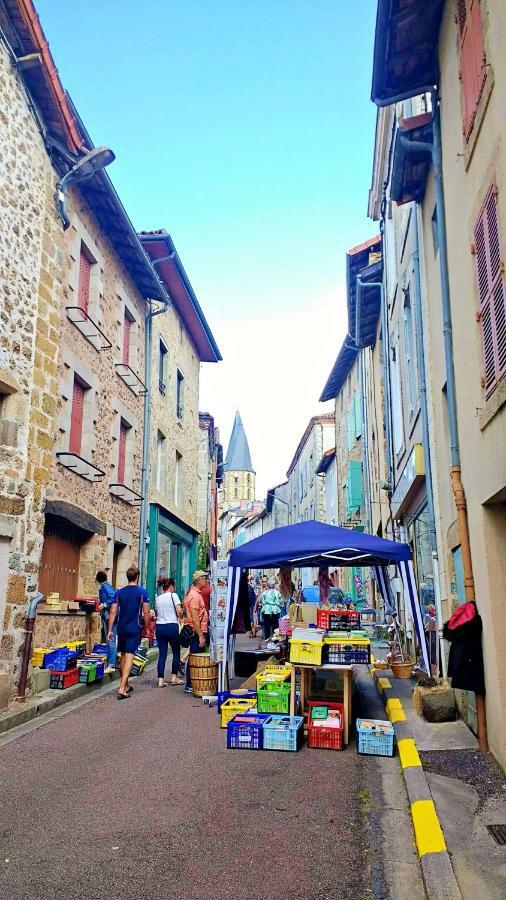 Maison La Peruse At Les Vergnes Gites Exideuil-sur-Vienne Экстерьер фото