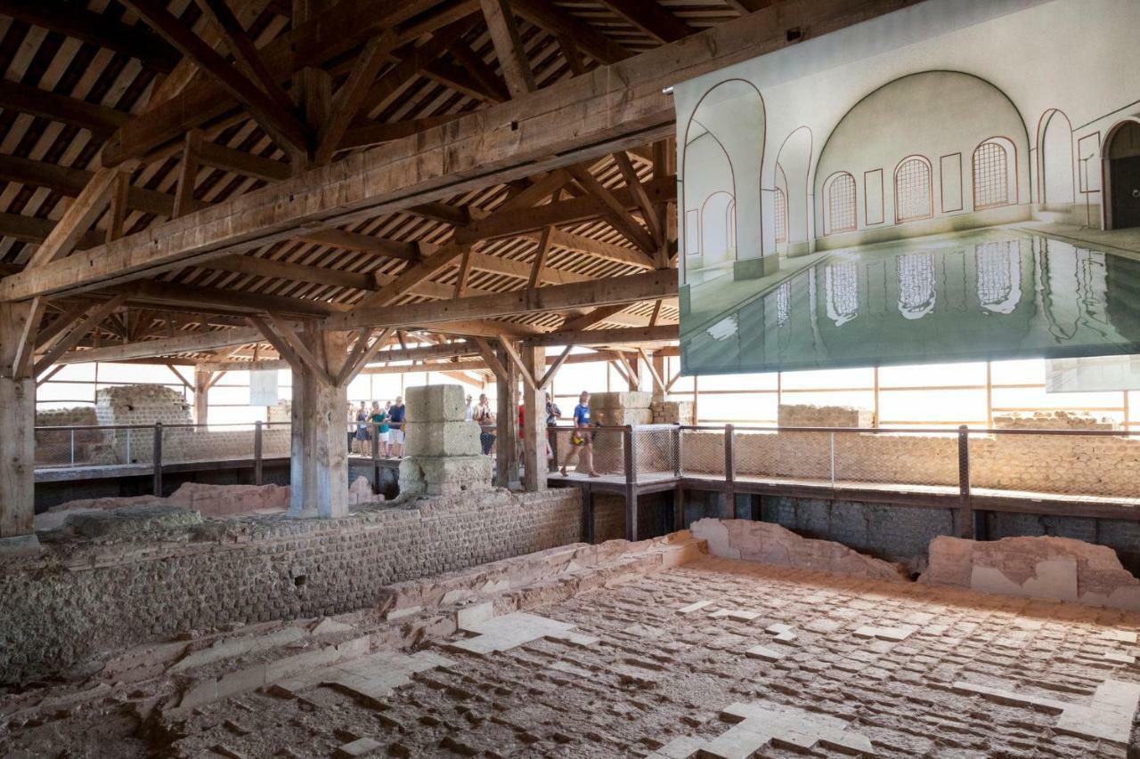 Maison La Peruse At Les Vergnes Gites Exideuil-sur-Vienne Экстерьер фото